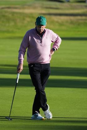 Dermot Desmond on the 9th green at Carnoustie. Alfred Dunhill Links Championship, Round 1, Carnoustie Golf Links, Tayside, UK, Carnoustie Golf Links, Dundee, Tayside, Scotland - 01 Oct 2026Dundee Carnoustie Golf Links Tayside United Kingdom  Copyright: xStuartxWallace Shutterstockx 17180131e