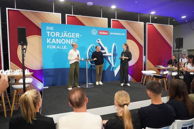Award Ceremony for the Torjägerkanone für Alle (Top Scorer Award for Everyone) presented by *Kicker* and the DFB, featuring Alexandra Popp and Philipp Lahm; Munich, October 1, 2026; Germany vs. Serbia, UEFA Nations League, Matchday 3, Allianz Arena