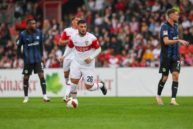 Deniz Undav, VfB Stuttgart, 26, with one shot (GER), VfB Stuttgart vs. SpVgg Greuther Fürth, soccer, men s friendly matches, 2026–2027 season, October 1, 2026 GER, VfB Stuttgart vs. SpVgg Greuther Fürth, soccer, men s friendly matches, 2026–2027 season, October 1, 2026 Aspach Copyright: xEibner-Pressefoto SoerenxHerwegx EP_SHG