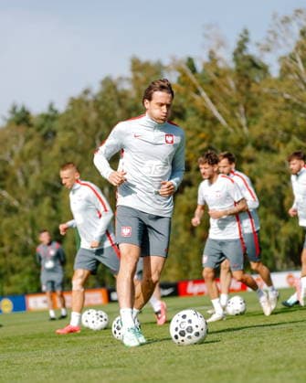 01.10.2026 KEPA, HOTEL BONIFACIO PILKA NOZNA (FOOTBALL) LIGA NARODOW UEFA 2026 - DYWIZJA B OFICJALNA KONFERENCJA I TRENING REPREZENTACJI POLSKI NZ PIOTR ZIELINSKI FOTO LUKASZ GROCHALA CYFRASPORT NEWSPIX.PL --- newspix.pl Polish football national team, Nationalteam training and press conference, PK, Pressekonferenz in Kepa near Sochocin POLAND OUT! 