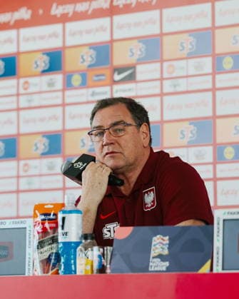 01.10.2026 KEPA, HOTEL BONIFACIO PILKA NOZNA (FOOTBALL) LIGA NARODOW UEFA 2026 - DYWIZJA B OFICJALNA KONFERENCJA I TRENING REPREZENTACJI POLSKI NZ JAN URBAN SELEKCJONER REPREZENTACJI POLSKI FOTO LUKASZ GROCHALA CYFRASPORT NEWSPIX.PL --- newspix.pl Polish football national team, Nationalteam training and press conference, PK, Pressekonferenz in Kepa near Sochocin POLAND OUT! 