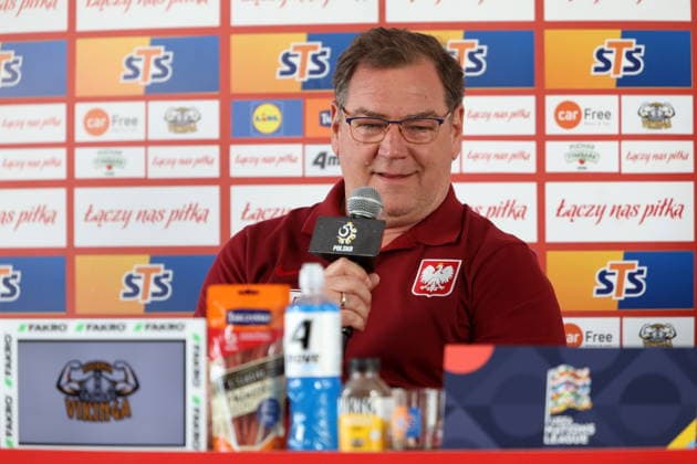Kepa kolo Sochocina 01.10.2026 Konferencja prasowa reprezentacji Polski - - - Polish football national team, Nationalteam press conference, PK, Pressekonferenz in Kepa near Sochocin trener reprezentacji Polski Jan Urban Fot. Marcin Solarz FotoPyk NEWSPIX.PL --- newspix.pl POLAND OUT! 