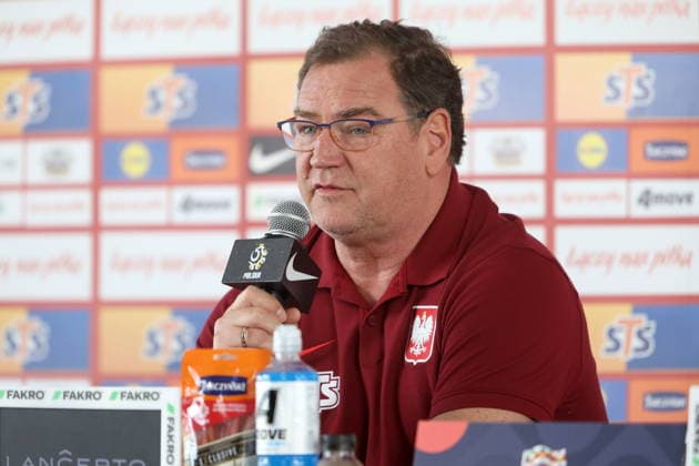 Kepa kolo Sochocina 01.10.2026 Konferencja prasowa reprezentacji Polski - - - Polish football national team, Nationalteam press conference, PK, Pressekonferenz in Kepa near Sochocin trener reprezentacji Polski Jan Urban Fot. Marcin Solarz FotoPyk NEWSPIX.PL --- newspix.pl POLAND OUT!