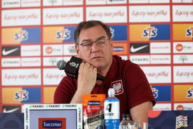 Kepa kolo Sochocina 01.10.2026 Konferencja prasowa reprezentacji Polski - - - Polish football national team, Nationalteam press conference, PK, Pressekonferenz in Kepa near Sochocin trener reprezentacji Polski Jan Urban Fot. Marcin Solarz FotoPyk NEWSPIX.PL --- newspix.pl POLAND OUT! 