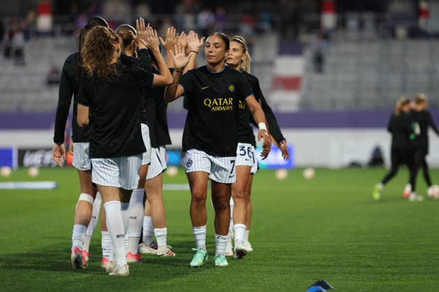 FK Austria Wien v FC Internazionale Milano - UEFA Women s Champions League 26 27 MD2 Players of FC Internazionale Milano warm up before the UEFA Women s Champions League Matchday 2 match between FK Austria Wien and FC Internazionale Milano at Franz-Horr-Stadion on October 1, 2026 in Vienna, Austria. Vienna Franz-Horr-Stadion Austria Copyright: xYigitxOerme PSxImagesxYigitxOerme PSxImagesx