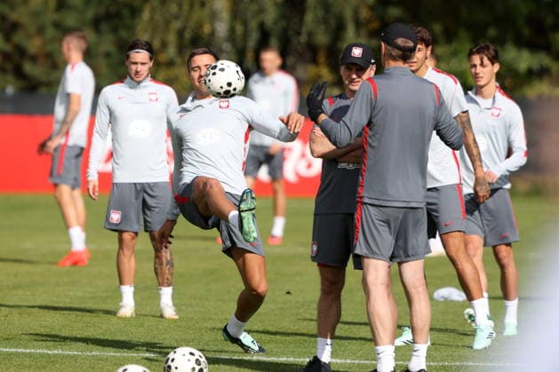Kepa kolo Sochocina 01.10.2026 Trening reprezentacji Polski - - - Polish football national team, Nationalteam training session in Kepa near Sochocin Jan Bednarek Fot. Marcin Solarz FotoPyk NEWSPIX.PL --- newspix.pl POLAND OUT!