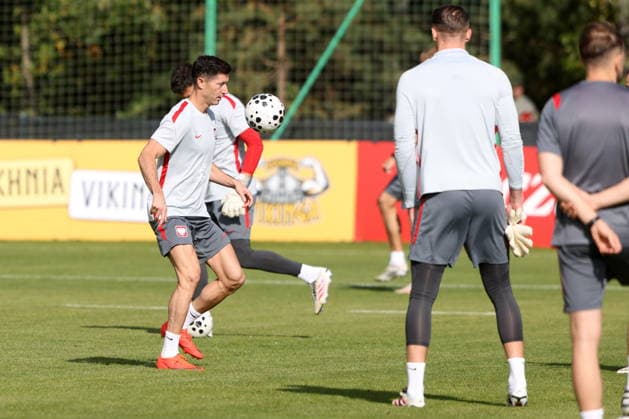 Kepa kolo Sochocina 01.10.2026 Trening reprezentacji Polski - - - Polish football national team, Nationalteam training session in Kepa near Sochocin Robert Lewandowski Fot. Marcin Solarz FotoPyk NEWSPIX.PL --- newspix.pl POLAND OUT!
