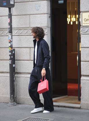 RECORD DATE NOT STATED IPA89184299 - Milan—photo by Mimmo Carriero—Olympic champion Gianmarco Tamberi arrives in the city center and enters the prestigious Omega boutique to buy an extremely expensive watch  Copyright: xx xx 0868338651st