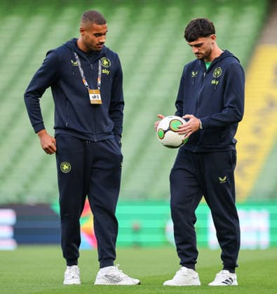 UEFA Nations League Group Stage, Aviva Stadium, Dublin 1 10 2026 Republic of Ireland vs Austria Ireland™s goalkeeper Gavin Bazunu and Troy Parrott Gavin Bazunu and Troy Parrott 1 10 2026  Copyright: xx RB1_6060