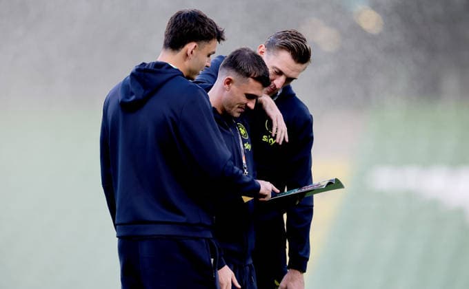 UEFA Nations League Group Stage, Aviva Stadium, Dublin 1 10 2026 Republic of Ireland vs Austria Ireland™s Jayson Molumby, Jason Knight and Jimmy Dunne Jayson Molumby, Jason Knight and Jimmy Dunne 1 10 2026  Copyright: xx RB1_6224