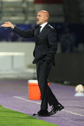 FK Austria Wien v FC Internazionale Milano - UEFA Women s Champions League 26 27 MD2 Head Coach of FC Internazionale Milano, David Sassarini reacts and gestures during the UEFA Women s Champions League Matchday 2 match between FK Austria Wien and FC Internazionale Milano at Franz-Horr-Stadion on October 1, 2026 in Vienna, Austria. Vienna Franz-Horr-Stadion Austria Copyright: xYigitxOerme PSxImagesxYigitxOerme PSxImagesx