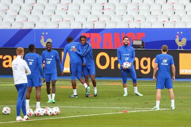 October 1, 2026, Saint-Denis, Ile-De-France, France: OUSMANE DEMBELE, RAYAN CHERKI and MICHAEL OLISE in the Team France Training Session a day ahead of the UEFA Nations League 2026 27 groupe stage matchday 3 of 6 between FRANCE and ITALY at the Stade de France in Saint-Denis, France. Saint-Denis France - ZUMAc179 20261001_zep_c179_057 Copyright: xMickaelxChavetx