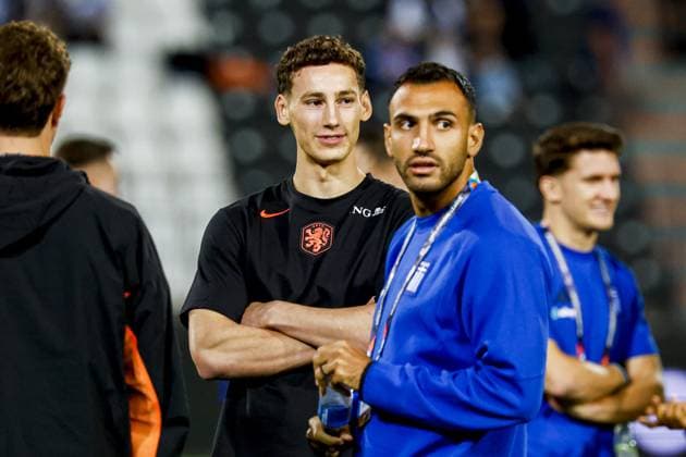 THESSALONIKI - Ruben van Bommel of the Netherlands and Vangelis Pavlidis of Greece ahead of the UEFA Nations League match between Greece and the Netherlands at the Toumba Stadium on 1 October 2026 in Thessaloniki, Greece. MARCEL TER BALS ANP UEFA Nations League 2026 27 xVIxANPxSportx xMarcelxterxBalsxIVx 571080996 originalFilename: 571080996