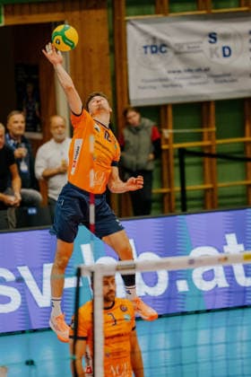 VOLLEYBALL - Coppa Pallavolo Senza Confini HARTBERG,AUSTRIA,01.OCT.26 - VOLLEYBALL - Coppa Pallavolo Senza Confini, VfB Friedrichshafen vs ACH Volley Ljubljana. Image shows Rok Bracko (Ljubljana). GEPAxpictures xRomanxKoenigshofer