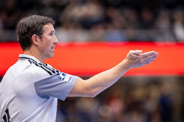 Torsten Jansen, Handball Club Hamburg, coach gesturing; GER, TBV Lemgo Lippe vs. Handball Club Hamburg, handball, 1st Bundesliga, Matchday 7, 2026–2027 season, October 1, 2026, GER, TBV Lemgo Lippe vs. Handball Club Hamburg, Handball, 1st Bundesliga, Matchday 7, 2026–2027 season, October 1, 2026, Lemgo Copyright: xEibner-Pressefoto JanxRollingerx EP_JSK