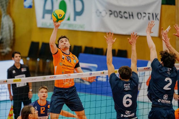 VOLLEYBALL - Coppa Pallavolo Senza Confini HARTBERG,AUSTRIA,01.OCT.26 - VOLLEYBALL - Coppa Pallavolo Senza Confini, VfB Friedrichshafen vs ACH Volley Ljubljana. Image shows Rok Bracko (Ljubljana). GEPAxpictures xRomanxKoenigshofer