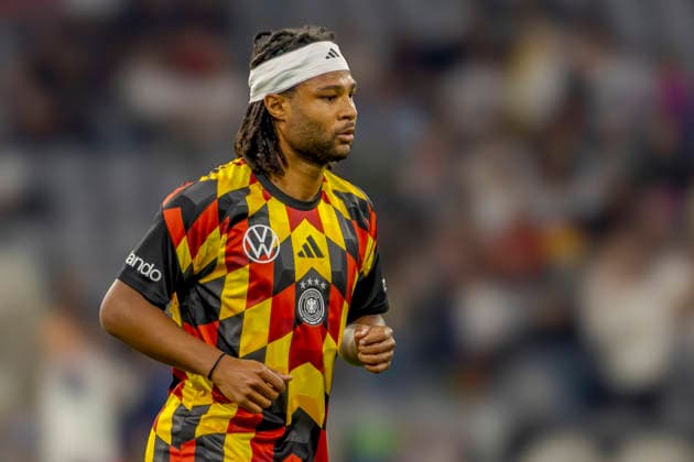 Munich, Germany, October 1, 2026 UEFA Nations League 2026–2027 Group Stage Group A2 Match 3 Germany vs. Serbia Pictured: Serge Gnabry (GER) warming up DFB and DFL regulations prohibit any use of photographs as image sequences and or quasi-video Allianz Arena Bayern Copyright: xFotostandx xSchäferx