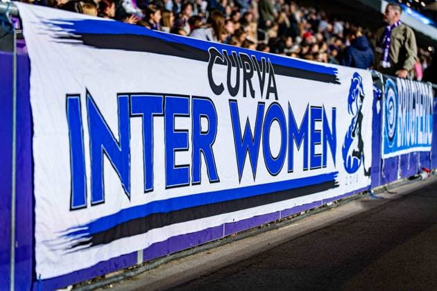 SOCCER - WCL, A.Wien vs Inter VIENNA,AUSTRIA,01.OCT.26 - SOCCER - UEFA Women s Champions League, FK Austria Wien vs FC Internationale Milano. Image shows a banner of the fans of FC Internationale Milano and the Curva Inter Women.  GEPAxpictures xKevinxHackner