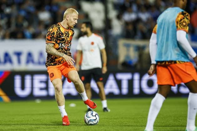 THESSALONIKI - Mexx Meerdink of the Netherlands during the warm-up at the UEFA Nations League match between Greece and the Netherlands at Toumba Stadium on October 1, 2026, in Greece. KOEN VAN WEEL ANP xVIxANPxSportx xxANPxIVx 571083324 originalFilename: 571083324
