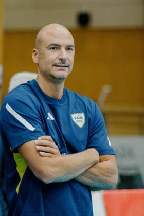 VOLLEYBALL - Coppa Pallavolo Senza Confini HARTBERG,AUSTRIA,01.OCT.26 - VOLLEYBALL - Coppa Pallavolo Senza Confini, TSV Hartberg vs Verona Volley. Image shows head coach Fabio Soli (Verona).  GEPAxpictures xRomanxKoenigshofer