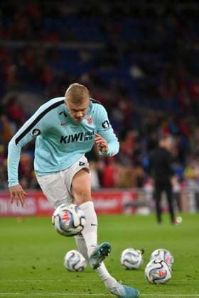 Football - 2026 2027 UEFA Nations League - League A, Group Four: Wales vs. Norway - Cardiff City Stadium - Thursday 1st October 2026 Erling Haaland NORWAY warms up colorsport winston bynorth