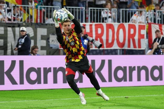 Finn Dahmen 12, Germany, during warm-ups; Germany vs. Serbia, soccer, UEFA Nations League, Matchday 3, October 1, 2026, Munich, Bavaria, Germany Copyright: xkolbert-press ChristianxKolbertx