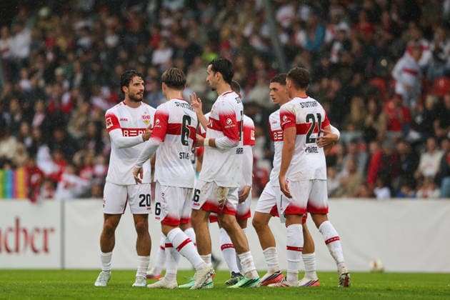 Celebrations after Deniz Undav s 3-0 goal for VfB Stuttgart, Jan. 26, GER, VfB Stuttgart vs. SpVgg Greuther Fürth, Soccer, Men s Friendly Matches, 2026–2027 Season, October 1, 2026, GER, VfB Stuttgart vs. SpVgg Greuther Fürth, Soccer, Men’s Friendly Matches, 2026–2027 Season, October 1, 2026, Aspach Copyright: xEibner-Pressefoto SoerenxHerwegx EP_SHG