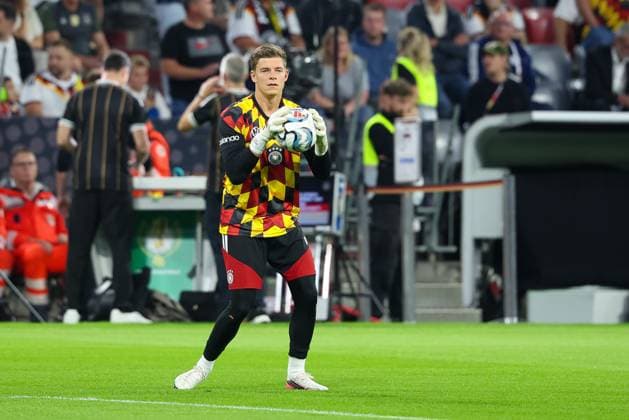 Finn Dahmen 12, Germany during warm-ups, Germany vs. Serbia, soccer, UEFA Nations League, Matchday 3, October 1, 2026, Munich, Bavaria, Germany Copyright: xkolbert-press ChristianxKolbertx