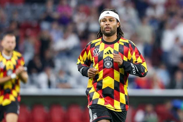 Serge Gnabry 20, Germany during warm-ups, Germany vs. Serbia, soccer, UEFA Nations League, Matchday 3, October 1, 2026, Munich, Bavaria, Germany Copyright: xkolbert-press ChristianxKolbertx