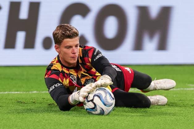 Finn Dahmen 12, Germany during warm-ups, Germany vs. Serbia, soccer, UEFA Nations League, Matchday 3, October 1, 2026, Munich, Bavaria, Germany Copyright: xkolbert-press ChristianxKolbertx