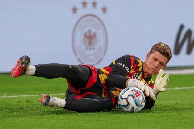 Finn Dahmen 12, Germany during warm-ups, Germany vs. Serbia, soccer, UEFA Nations League, Matchday 3, October 1, 2026, Munich, Bavaria, Germany Copyright: xkolbert-press ChristianxKolbertx