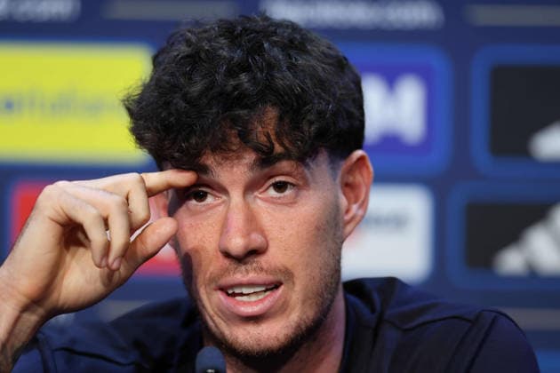 2026 27 UEFA Nations League football match between France and Italy Alessandro bastoni of Italy during the 2026 27 UEFA Nations League football match between France and Italy on October 2, 2026, at the Stade de France in Paris. PARIGI Stadio De France Parigi Francia Copyright: xFABIOxSASSOxFabioxSassox 7V8A8650