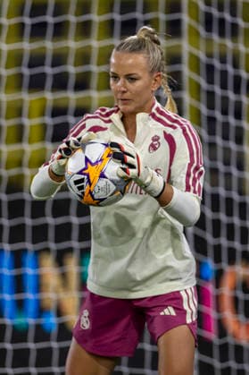 RECORD DATE NOT STATED 1st October 2026; Joie Stadium, Manchester, England; UEFA Womens Champions League Football, Manchester City versus Real Madrid; Goalkeeper Merle Frohms of Real Madrid Femenino during the warm up TimxWilliams