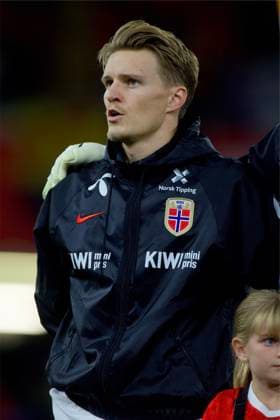 RECORD DATE NOT STATED Football - UEFA Nations League - Group A4 - Wales v Norway CARDIFF, WALES - Thursday, October 1, 2026: Norway s captain Martin odegaard in the line-up before the UEFA Nations League Group A4 Matchday 3 match between Wales and Norway at the Cardiff City Stadium. (Photo by David Rawcliffe Propaganda) CARDIFF Cardiff City Stadium CARDIFF WALES Copyright: xDavidxRawcliffex 2026-10-01-Wales_v_Norway-007