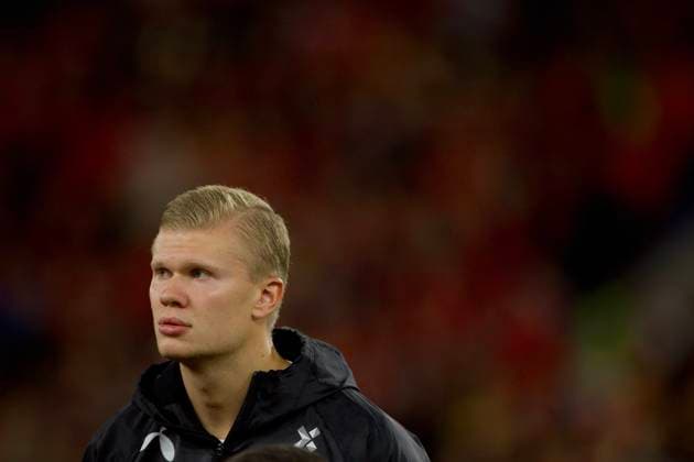 RECORD DATE NOT STATED Football - UEFA Nations League - Group A4 - Wales v Norway CARDIFF, WALES - Thursday, October 1, 2026: Norway s Erling Haaland in the line-up before the UEFA Nations League Group A4 Matchday 3 match between Wales and Norway at the Cardiff City Stadium. (Photo by David Rawcliffe Propaganda) CARDIFF Cardiff City Stadium CARDIFF WALES  Copyright: xDavidxRawcliffex 2026-10-01-Wales_v_Norway-008
