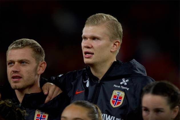RECORD DATE NOT STATED Football - UEFA Nations League - Group A4 - Wales v Norway CARDIFF, WALES - Thursday, October 1, 2026: Norway s Erling Haaland in the line-up before the UEFA Nations League Group A4 Matchday 3 match between Wales and Norway at the Cardiff City Stadium. (Photo by David Rawcliffe Propaganda) CARDIFF Cardiff City Stadium CARDIFF WALES Copyright: xDavidxRawcliffex 2026-10-01-Wales_v_Norway-009