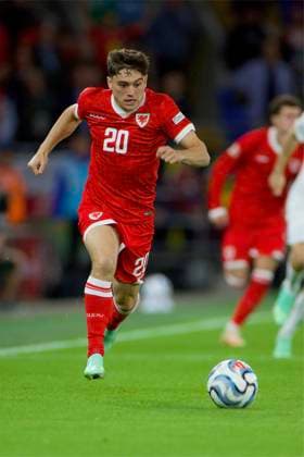 RECORD DATE NOT STATED Football - UEFA Nations League - Group A4 - Wales v Norway CARDIFF, WALES - Thursday, October 1, 2026: Wales Daniel James during the UEFA Nations League Group A4 Matchday 3 match between Wales and Norway at the Cardiff City Stadium. (Photo by David Rawcliffe Propaganda) CARDIFF Cardiff City Stadium CARDIFF WALES Copyright: xDavidxRawcliffex 2026-10-01-Wales_v_Norway-015