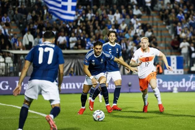 THESSALONIKI - Ntinos Mavropanos of Greece, Mexx Meerdink of the Netherlands (lr) during the UEFA Nations League match between Greece and the Netherlands at Toumba Stadium on 1 October 2026 in Greece. KOEN VAN WEEL ANP xVIxANPxSportx xxANPxIVx 571086904 originalFilename: 571086904.jpg