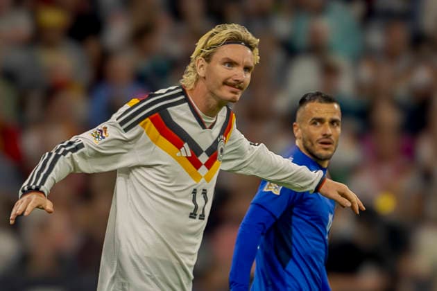 Munich, Germany October 1, 2026 UEFA Nations League 2026–2027 League Phase Group A2 Match 3 Germany vs. Serbia Pictured: Nick Woltemade (GER) gesturing in frustration on the field. DFB and DFL regulations prohibit any use of photographs as image sequences and or quasi-video. Allianz Arena Bayern Copyright: xFotostandx xSchäferx