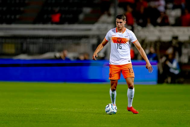 THESSALONIKI: Netherlands defender Micky van de Ven during the UEFA Nations League match between Greece and the Netherlands at Toumba Stadium on October 1, 2026, in Thessaloniki, Greece. Photo by DeFodi Images