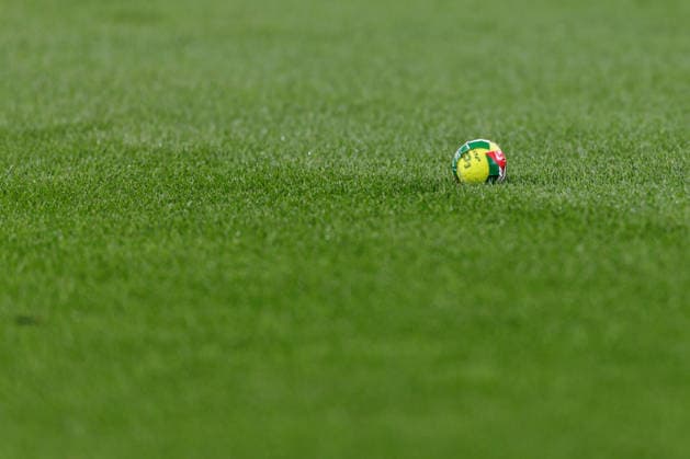 SOCCER - NL, IRL vs AUT DUBLIN,IRELAND,01.OCT.26 - SOCCER - UEFA Nations League, OEFB international match, Länderspiel, Nationalmannschaft Ireland vs Austria. Image shows a tennis ball.  GEPAxpictures xArminxRauthner
