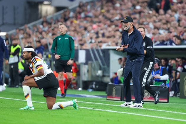 October 1, 2026, GER, Soccer, Men s, UEFA Nations League International Match, League A, Matchday 3, Germany vs. Serbia Jürgen Klopp, head coach of Germany, celebrates Serge Gnabry’s successful tackle Germany 20 DFB DFL regulations prohibit any use of photographs as image sequences and or quasi-video Munich Allianz Arena Bavaria Germany Copyright: xNordphoto Schneiderx