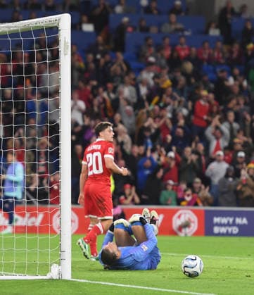 Cardiff, Wales, October 1st 2026 .Daniel James of Wales scores for his side equalising the scoresduring the 2027 UEFA Nations league-league phase-Group A4 between Wales and Norway at Cardiff City stadium (Photo by Jeff Thomas Sports Press Photo) Copyright: xJeffxThomas SportsxPressxPhotox Sportspressphoto_SPR243422