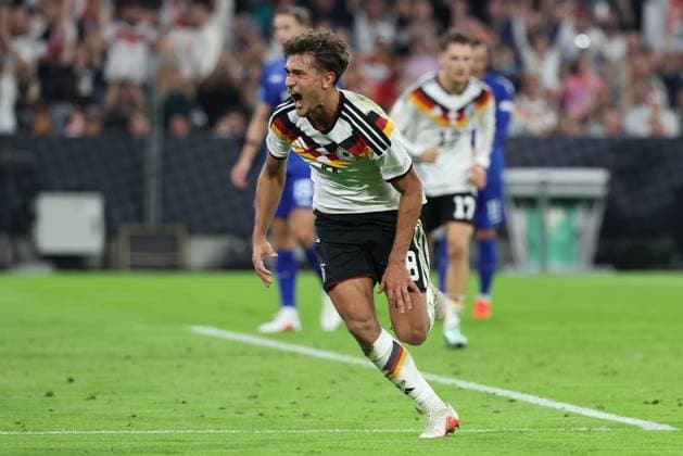 Tom Bischof celebrates Germany s 1-0 goal, Germany vs. Serbia, Soccer, UEFA Nations League, Matchday 3, October 1, 2026, Munich, Bavaria, Germany Copyright: xkolbert-press ChristianxKolbertx
