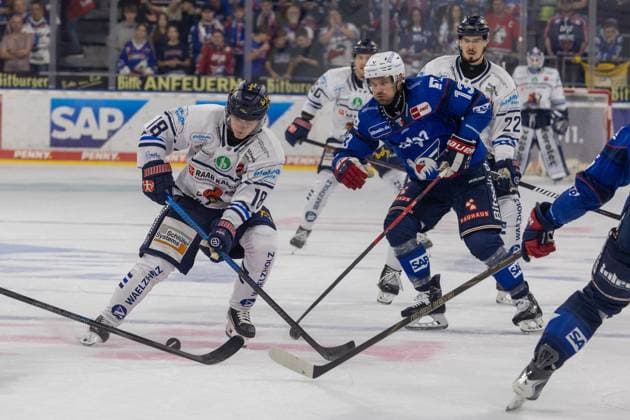 DEL, German Ice Hockey League, 2026–27 Season, Matchday 5: Adler Mannheim vs. Iserlohn Roosters, Lua Niehus 18, Iserlohn on the Rise Copyright: xUdoxHerrmannx