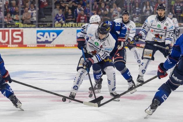 DEL, German Ice Hockey League, 2026–27 Season, Matchday 5: Adler Mannheim vs. Iserlohn Roosters, Lua Niehus 18, Iserlohn on the Rise Copyright: xUdoxHerrmannx