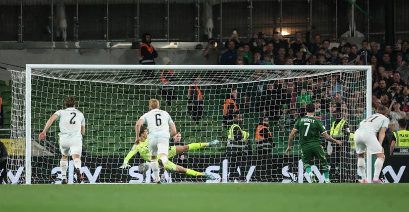 UEFA Nations League Group Stage, Aviva Stadium, Dublin 1 10 2026 Republic of Ireland vs Austria Ireland s Troy Parrott scores his sides second goal from a penalty past goalkeeper Florian Wiegele of Austria Troy Parrott scores his sides second goal from a penalty past goalkeeper Florian Wiegele 1 10 2026  Copyright: xx NE1L5597