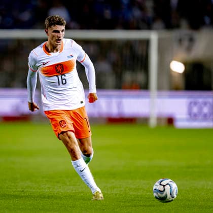 THESSALONIKI Netherlands midfielder Guus Til during the UEFA Nations League match between Greece and the Netherlands at Toumba Stadium on October 1, 2026, in Thessaloniki, Greece. Photo by DeFodi Images