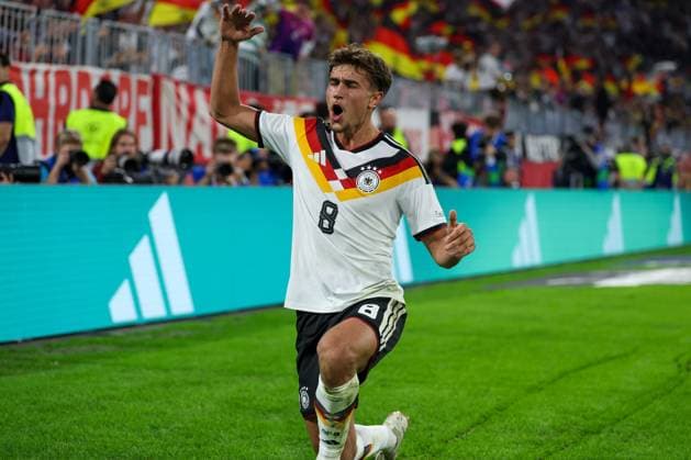 Tom Bischof celebrates Germany s 1-0 goal, Germany vs. Serbia, Soccer, UEFA Nations League, Matchday 3, October 1, 2026, Munich, Bavaria, Germany Copyright: xkolbert-press ChristianxKolbertx