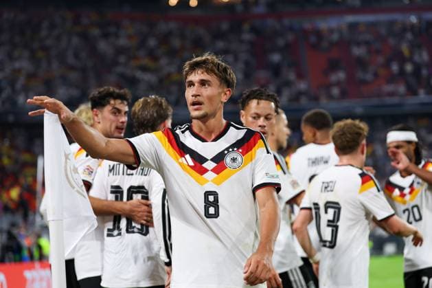 Tom Bischof celebrates Germany s 1-0 goal, Germany vs. Serbia, Soccer, UEFA Nations League, Matchday 3, October 1, 2026, Munich, Bavaria, Germany Copyright: xkolbert-press ChristianxKolbertx